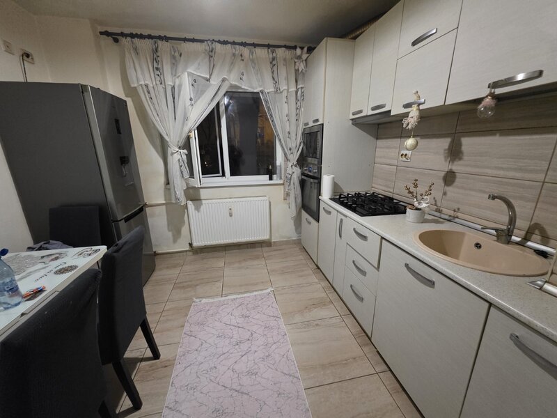 Dristor, Ramnicul Valcea, 10 minute metrou si parc IOR, pe strada Baia Mare